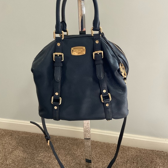 Michael Kors Bedford Handbag - Picture 1 of 11